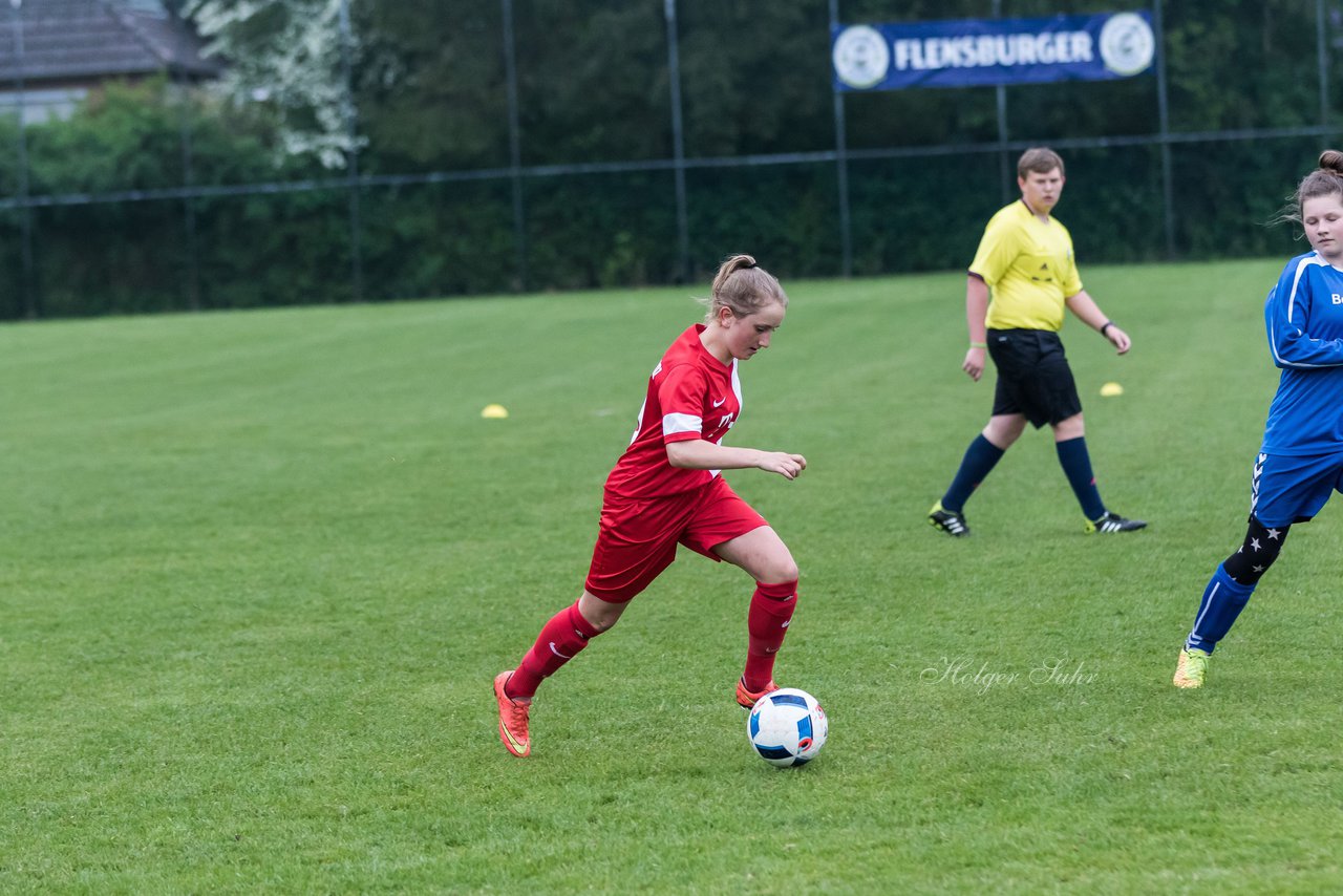 Bild 348 - wCJ SV Steinhorst/Labenz - VfL Oldesloe : Ergebnis: 18:0